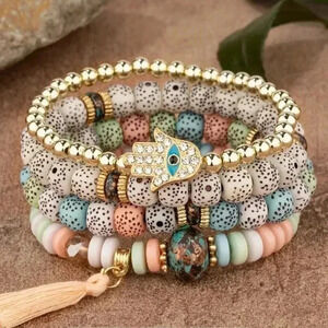 NWT 4pc  bracelet set